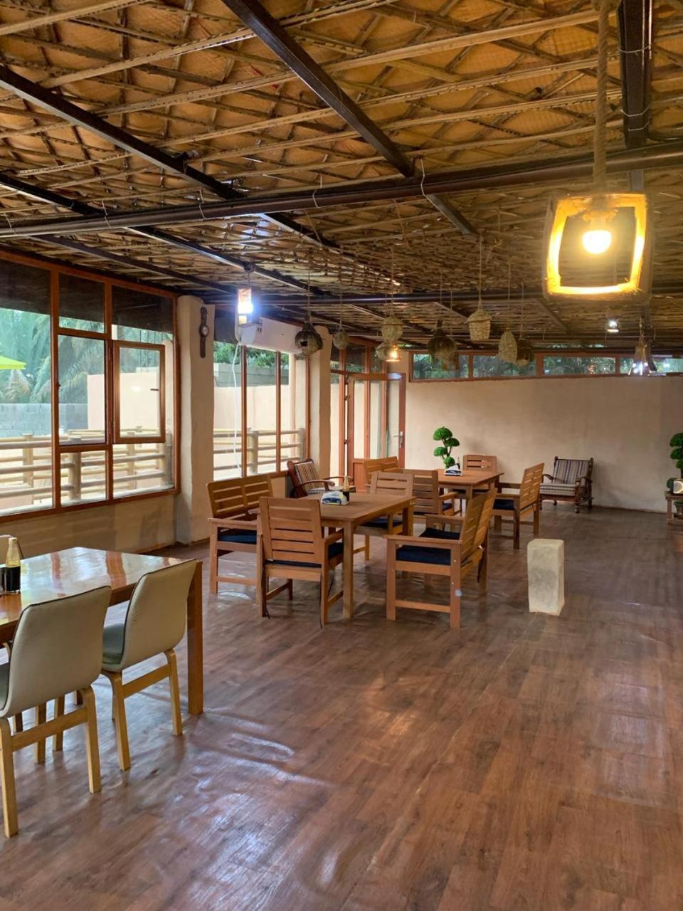 بيت نُزل السلام Bait Salam Inn Al Ḩamrāʼ Екстериор снимка
